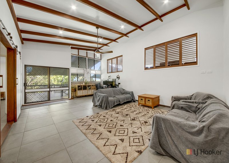 Photo - 27 Fletcher Street, West Gladstone QLD 4680 - Image 7