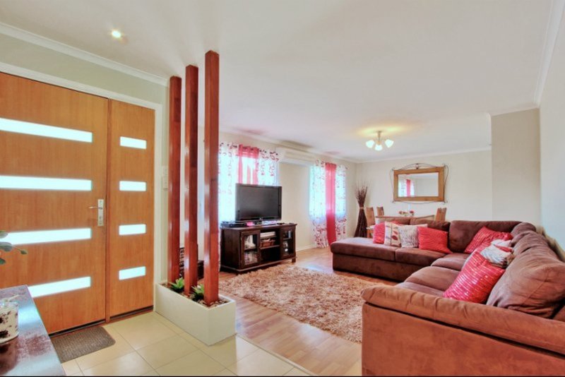 Photo - 27 Floret Street, Shailer Park QLD 4128 - Image 4