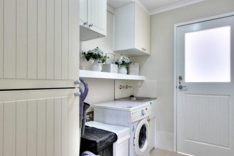 Photo - 27 Floret Street, Shailer Park QLD 4128 - Image 12