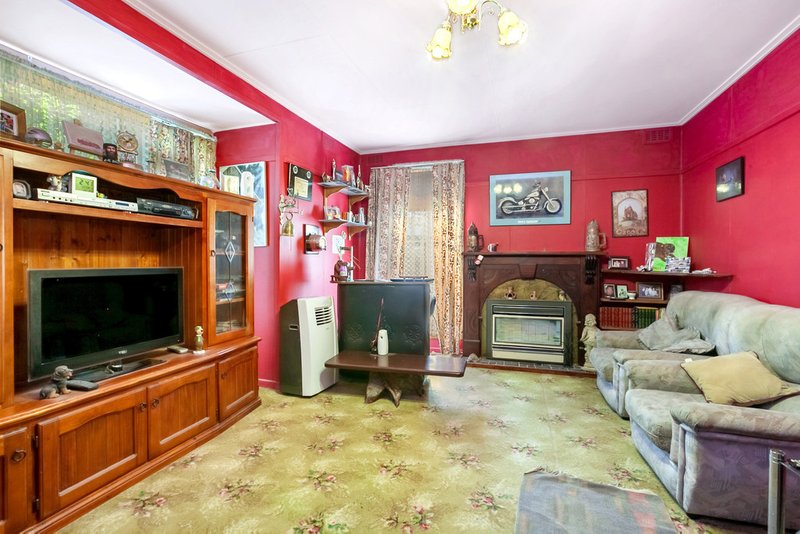 Photo - 27 Fordham Road, Reservoir VIC 3073 - Image 4