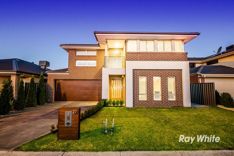 27 Fortuna Crescent, Cranbourne West VIC 3977