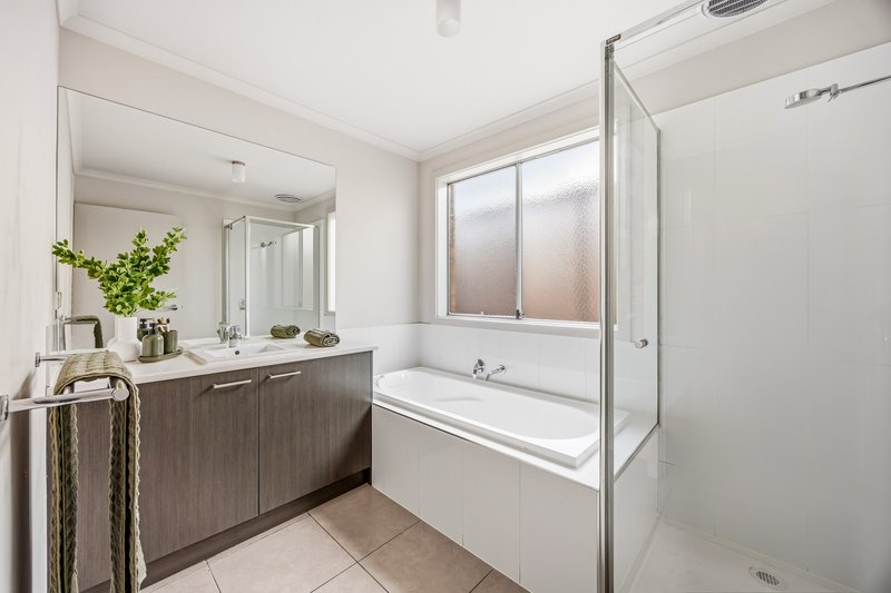 Photo - 27 Fraser Street, Mount Pleasant VIC 3350 - Image 17