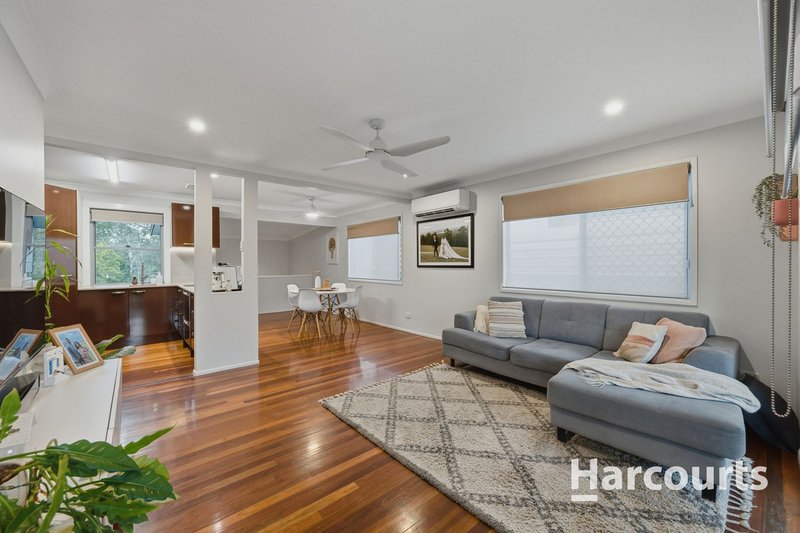 Photo - 27 Frenchs Road, Petrie QLD 4502 - Image 5