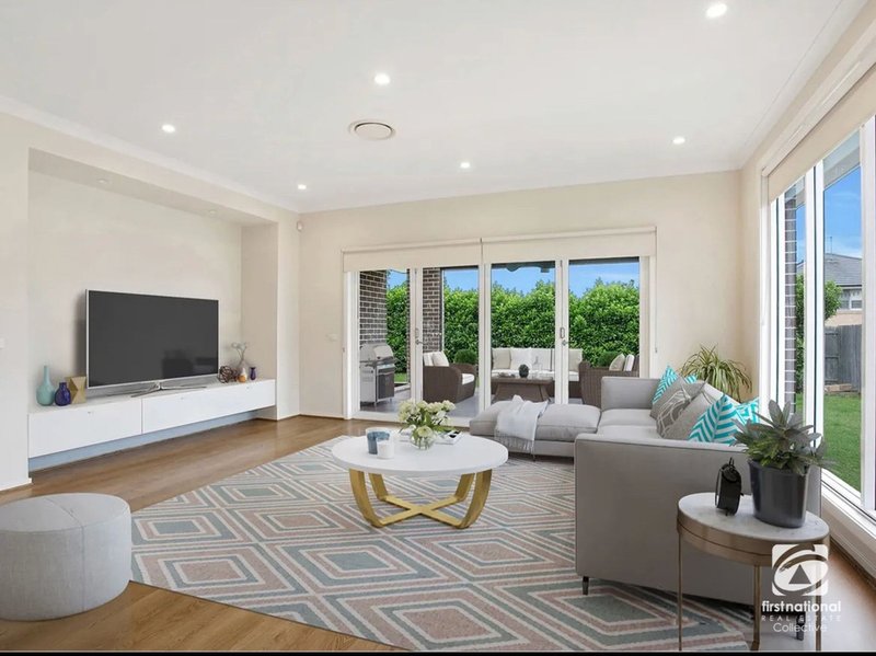 Photo - 27 Furlong Drive, Currans Hill NSW 2567 - Image 9