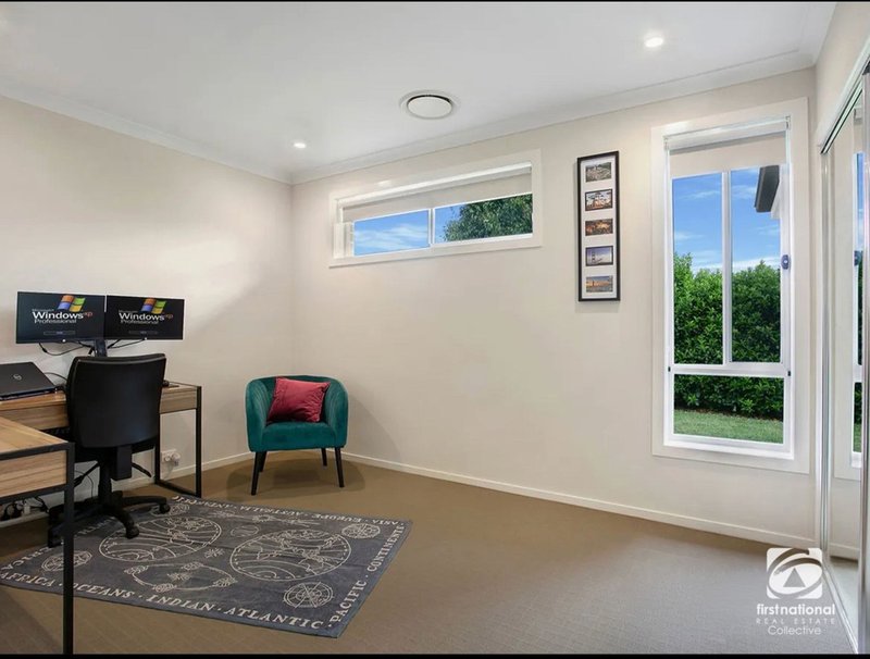 Photo - 27 Furlong Drive, Currans Hill NSW 2567 - Image 13