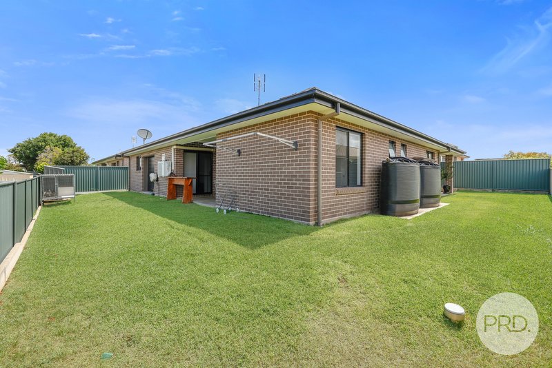 Photo - 2/7 Gabriella Way, Tamworth NSW 2340 - Image 17