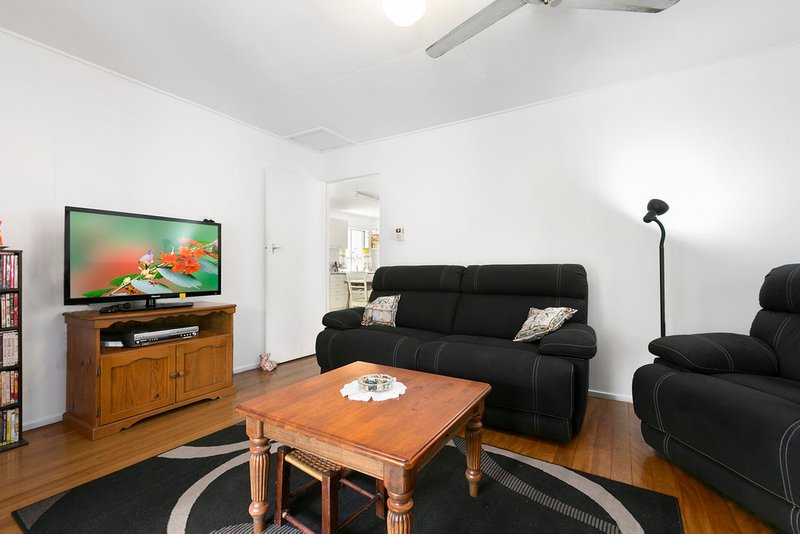 Photo - 27 Garnet Street, Cooroy QLD 4563 - Image 3