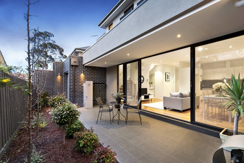 2/7 Gauntlet Street, Malvern East VIC 3145