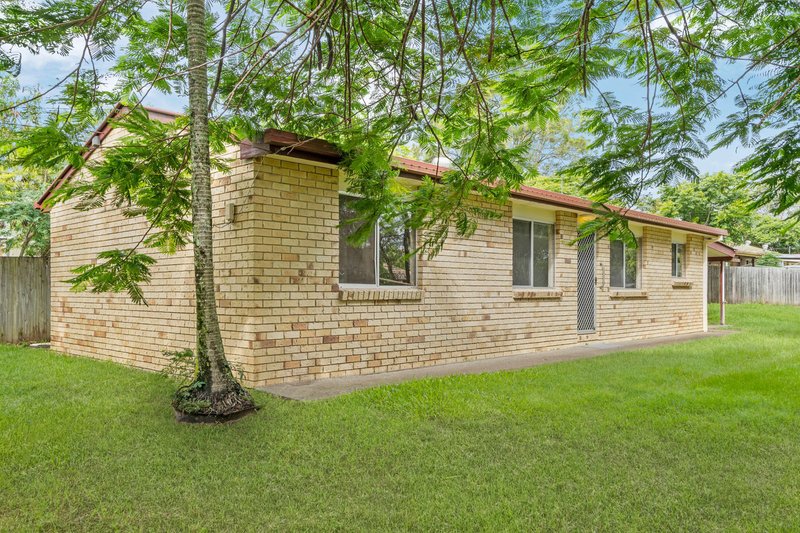 Photo - 27 Gazania Street, Kingston QLD 4114 - Image 2