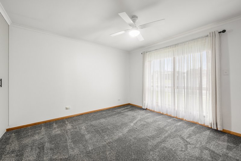 Photo - 27 Genoa Street, Mount Gambier SA 5290 - Image 6