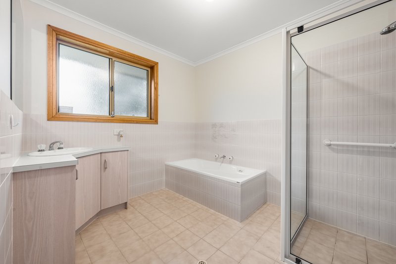 Photo - 27 Genoa Street, Mount Gambier SA 5290 - Image 9