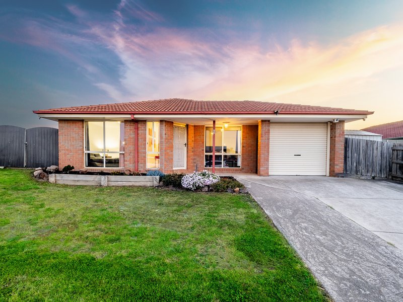 Photo - 27 Genoa Way, Cranbourne West VIC 3977 - Image 2