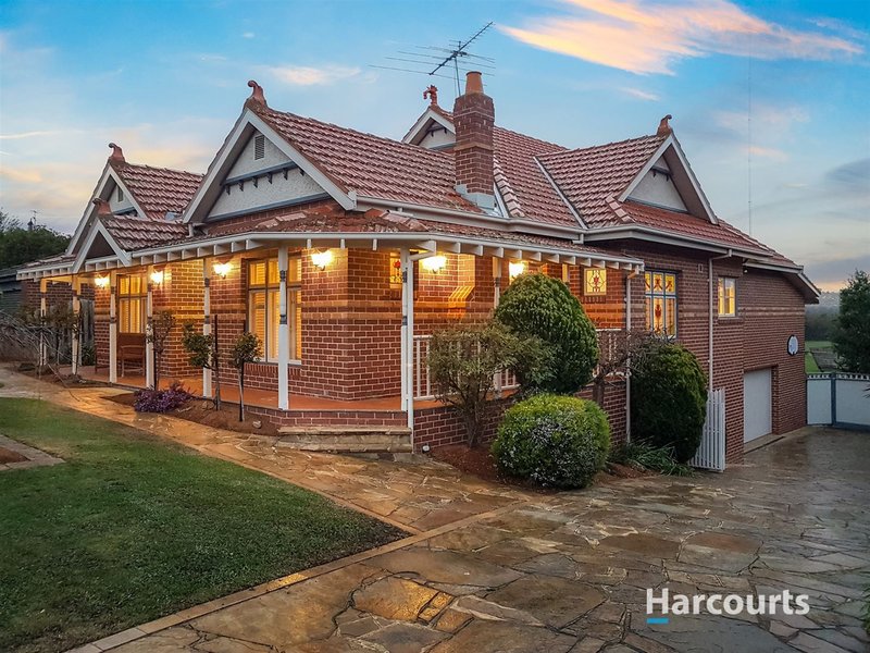 27 George Knox Drive, Rowville VIC 3178