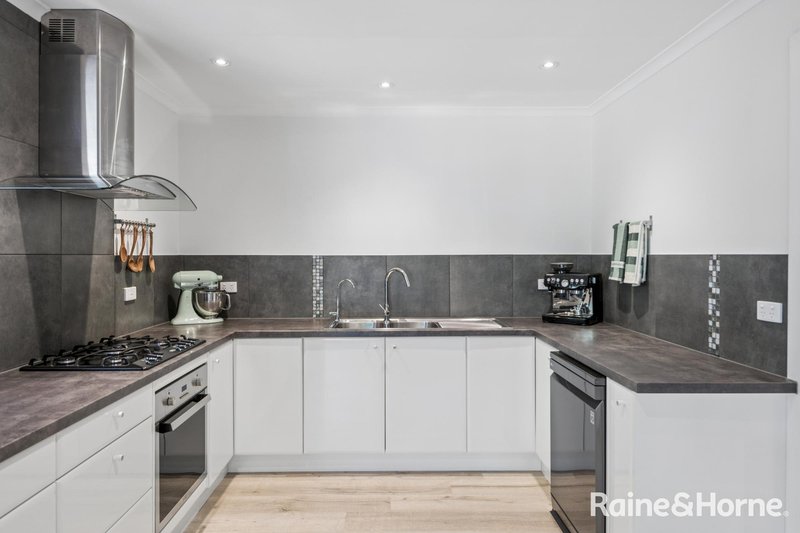 Photo - 27 George Street, Reynella SA 5161 - Image 8