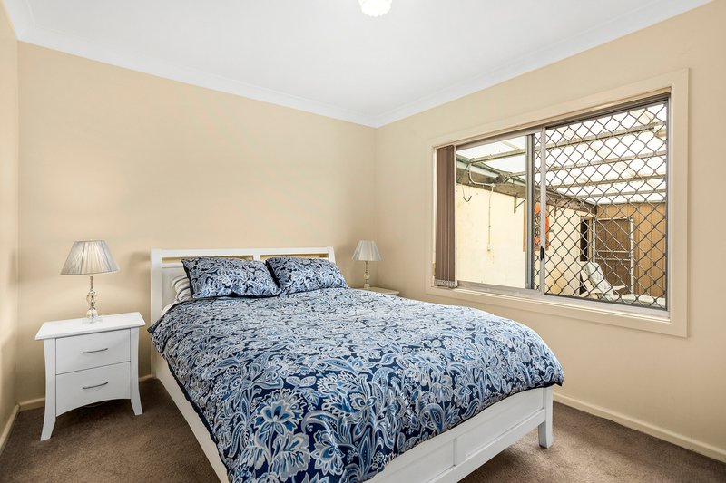 Photo - 27 George Street, Warilla NSW 2528 - Image 5