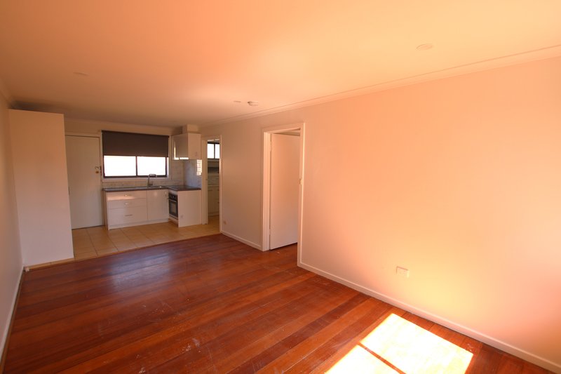 Photo - 2/7 Gertrude Street, St Albans VIC 3021 - Image 2