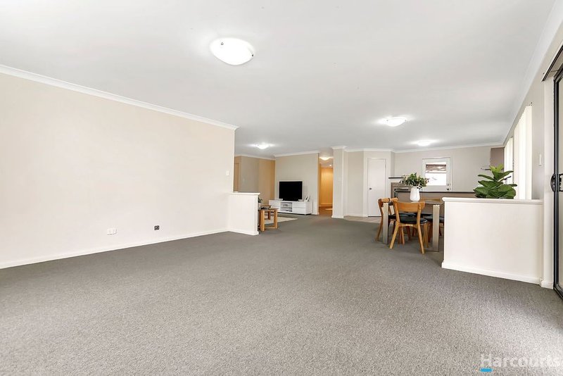 Photo - 27 Giglia Drive, Sinagra WA 6065 - Image 18