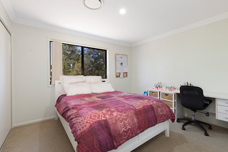 Photo - 27 Giordano Place, Belmont QLD 4153 - Image 5