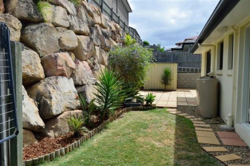 Photo - 27 Giordano Place, Belmont QLD 4153 - Image 8