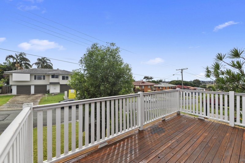 Photo - 27 Girrah Street, Brendale QLD 4500 - Image 12