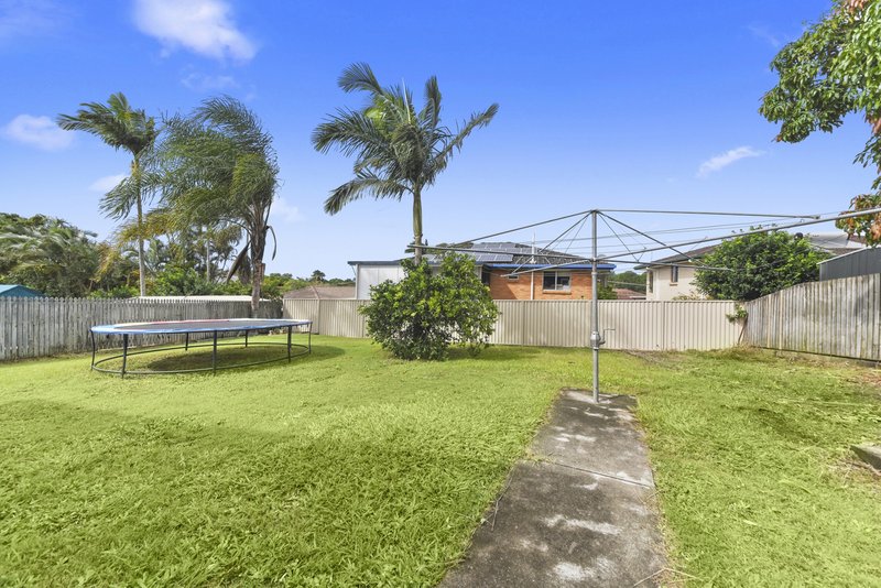 Photo - 27 Girrah Street, Brendale QLD 4500 - Image 23