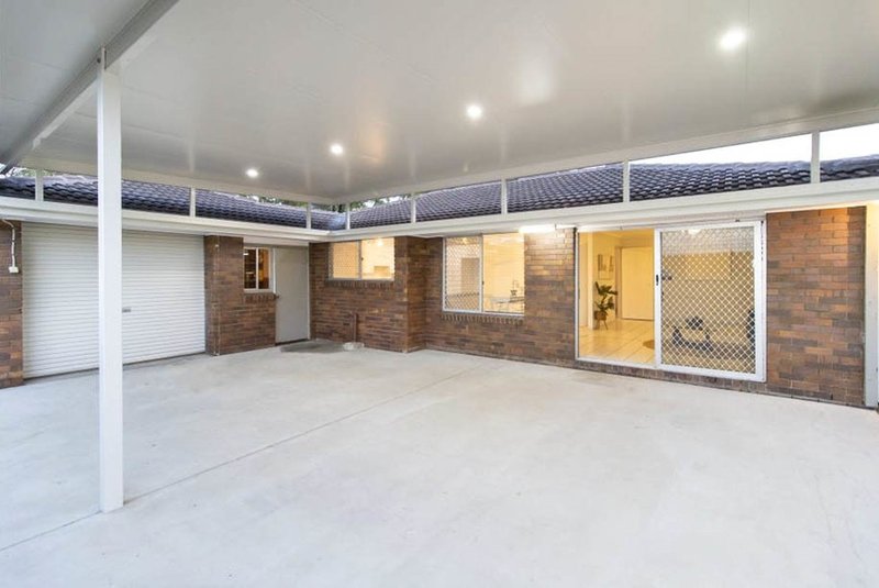 Photo - 27 Glen Ross Road, Sinnamon Park QLD 4073 - Image 19