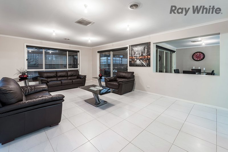 Photo - 27 Glencoe Street, Kurunjang VIC 3337 - Image 7