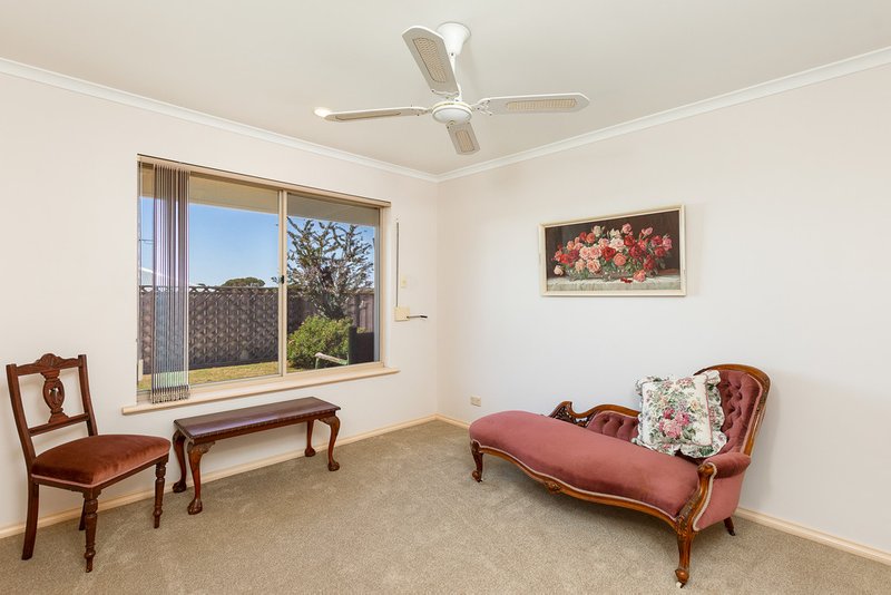 Photo - 27 Gollan Avenue, Strathalbyn SA 5255 - Image 11