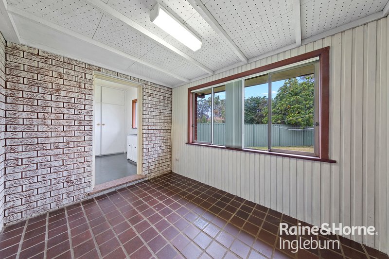 Photo - 27 Gordon Avenue, Ingleburn NSW 2565 - Image 8