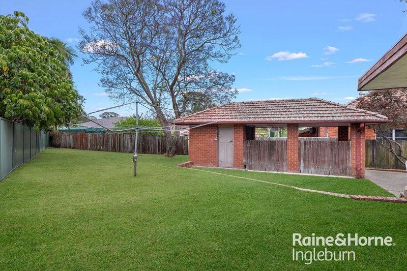 Photo - 27 Gordon Avenue, Ingleburn NSW 2565 - Image 9