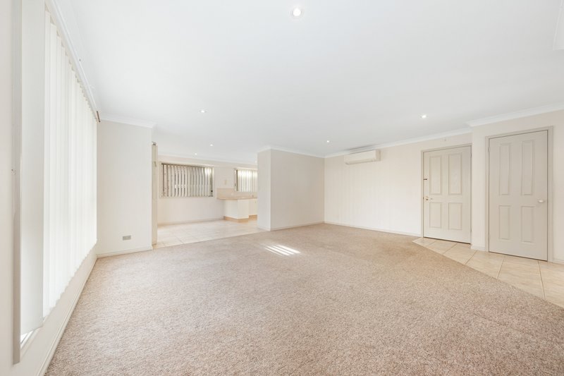 Photo - 2/7 Gosford Avenue, The Entrance NSW 2261 - Image 5