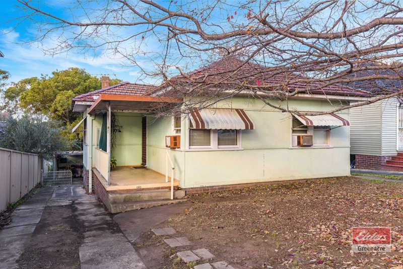 27 Gosling Street, Greenacre NSW 2190