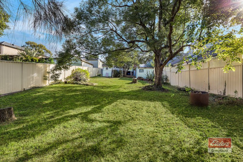 Photo - 27 Gosling Street, Greenacre NSW 2190 - Image 4