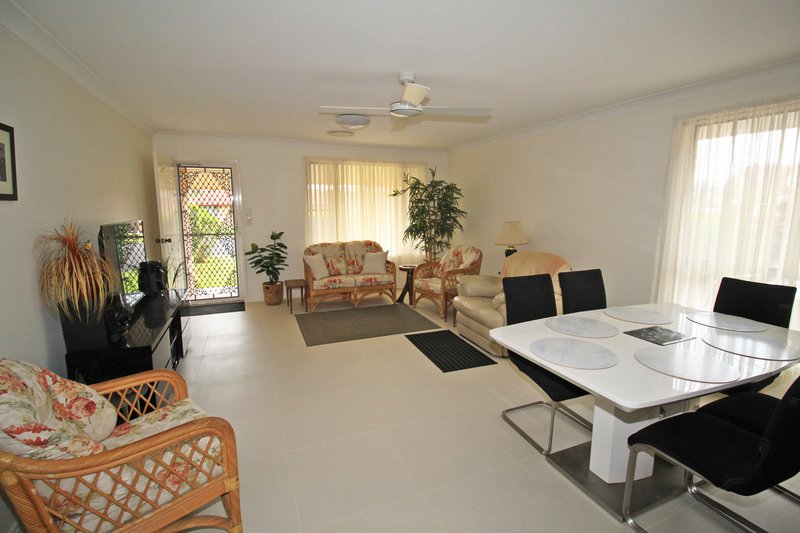 Photo - 2/7 Gow Place, Laurieton NSW 2443 - Image 4