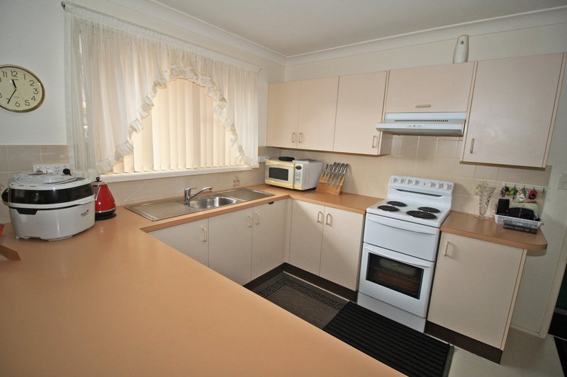 Photo - 2/7 Gow Place, Laurieton NSW 2443 - Image 7