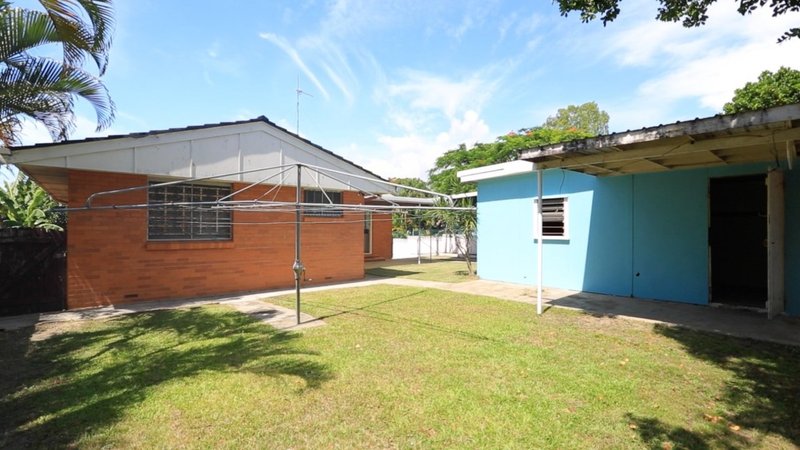 Photo - 27 Grace Avenue, Labrador QLD 4215 - Image 10