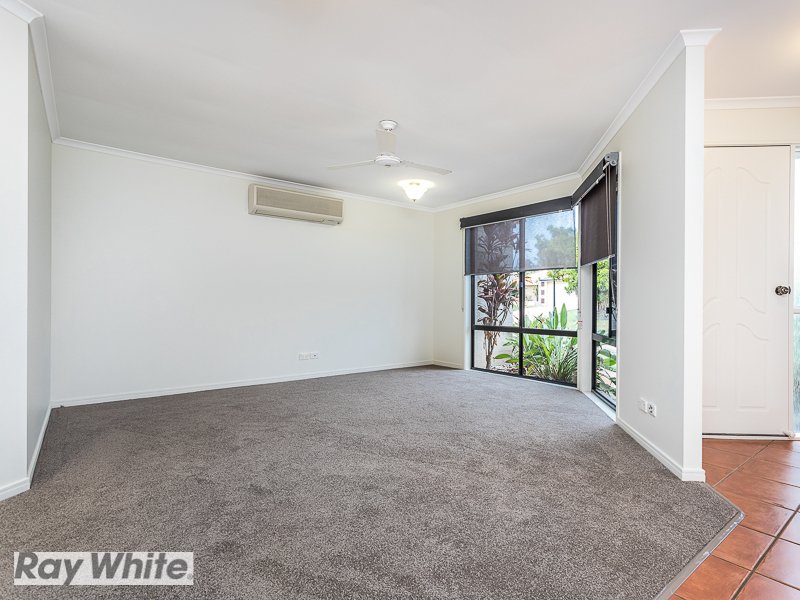 Photo - 27 Grampion Circuit, North Lakes QLD 4509 - Image 6