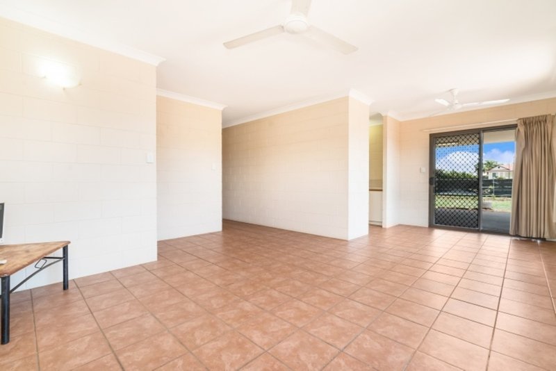 Photo - 27 Granites Drive, Rosebery NT 0832 - Image 2