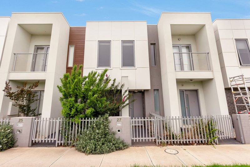 27 Grantham Walk, Williams Landing VIC 3027