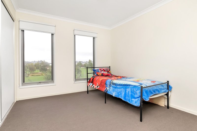 Photo - 27 Grantham Walk, Williams Landing VIC 3027 - Image 4