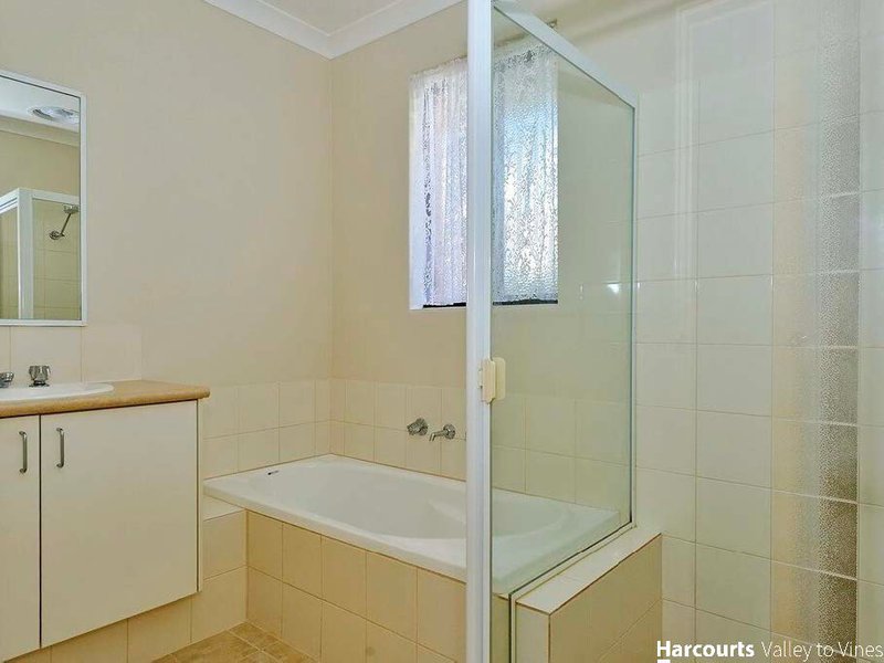 Photo - 27 Grassdale Parkway, Ellenbrook WA 6069 - Image 15