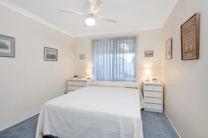 Photo - 27 Greenlee Street, Green Point NSW 2251 - Image 10