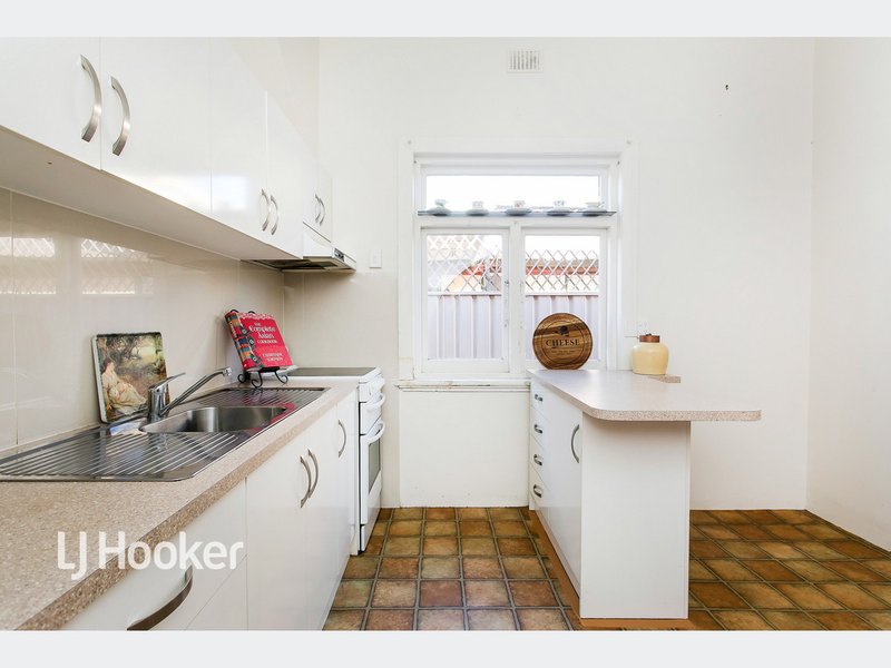 Photo - 27 Greville Avenue, Flinders Park SA 5025 - Image 7