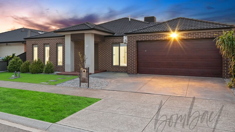 Photo - 27 Groveton Street, Craigieburn VIC 3064 - Image 2