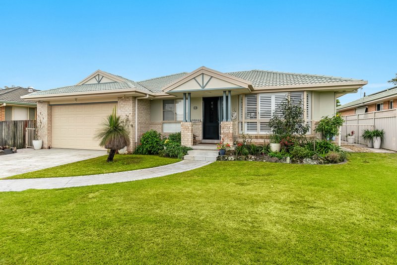 27 Gumnut Road, Yamba NSW 2464