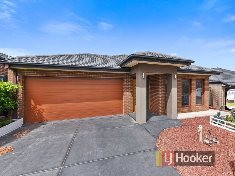 27 Hackney Circuit, Clyde North VIC 3978