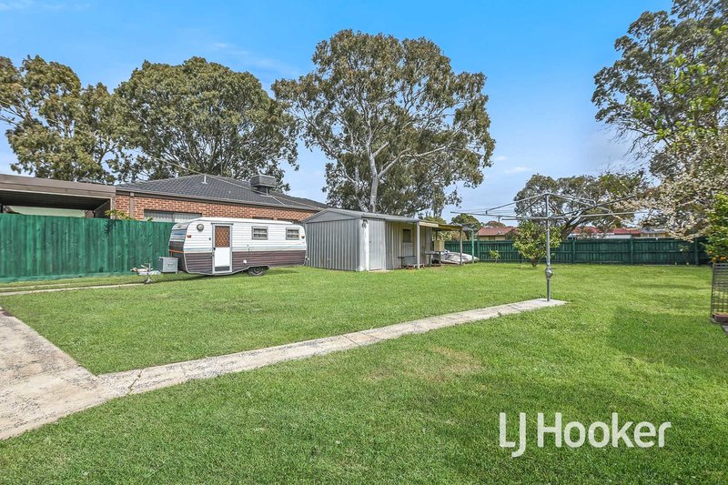 Photo - 27 Hallam Road, Hampton Park VIC 3976 - Image 17