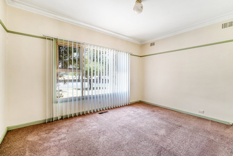 Photo - 27 Harmer Street, Reservoir VIC 3073 - Image 5