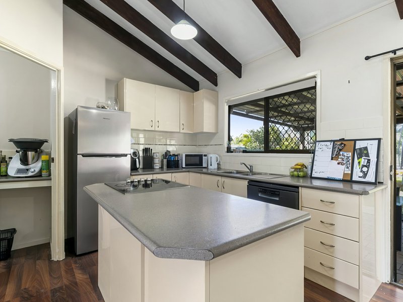 Photo - 27 Hawaii Crescent, Banksia Beach QLD 4507 - Image 19