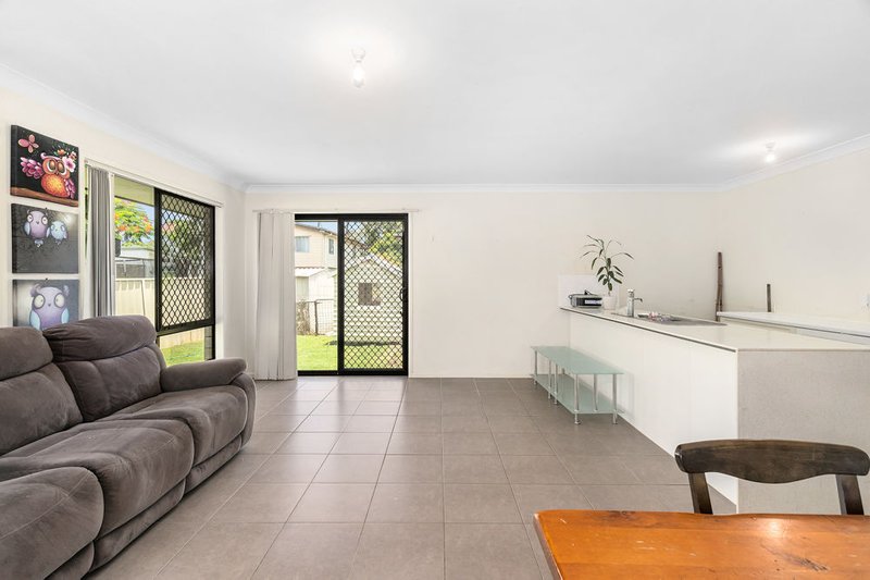 Photo - 27 Hawk Street, Bald Hills QLD 4036 - Image 2